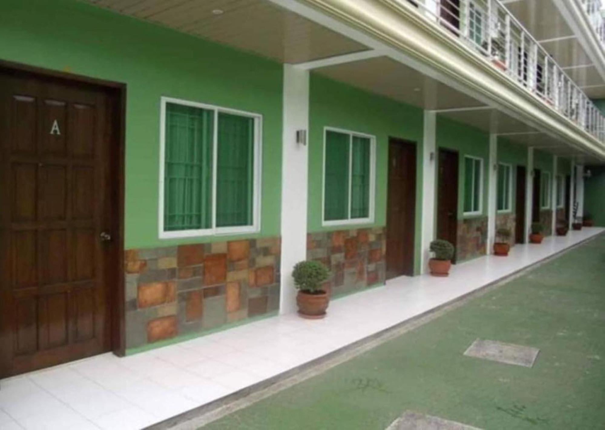 Reddoorz At Sta Cruz Naga City Eksteriør bilde